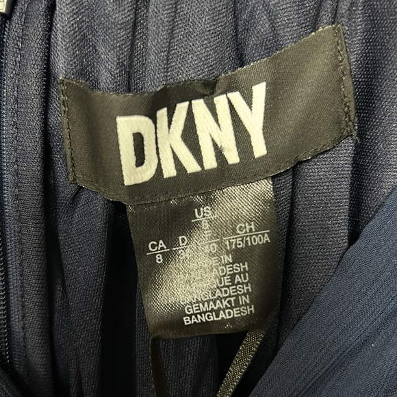 NWT DKNY Size 8 Flower Print Dresss - Picture 4 of 9